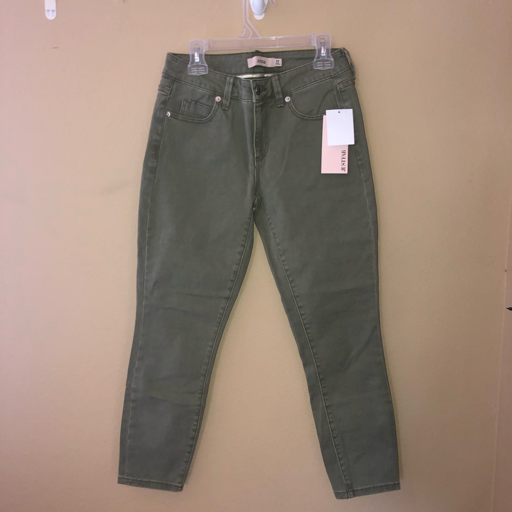 Justfab olive green capri pants